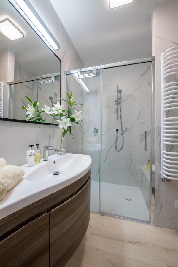 Apartamenty Kasprzaka P&O Serviced Apartments Warschau Exterior foto